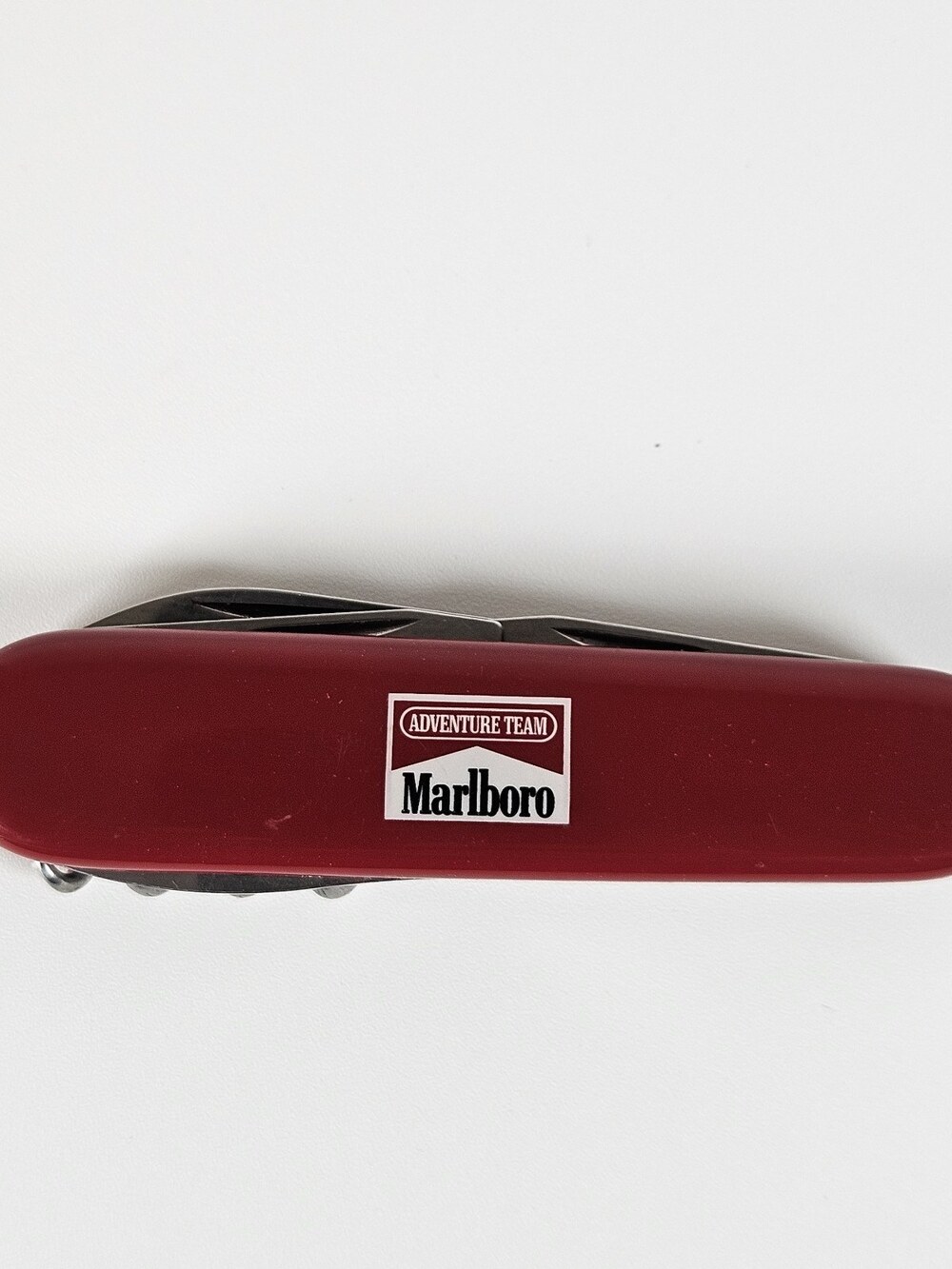 Marlboro Adventure Team Swiss Army Victorinox Stainless Officer Suisse Knife
